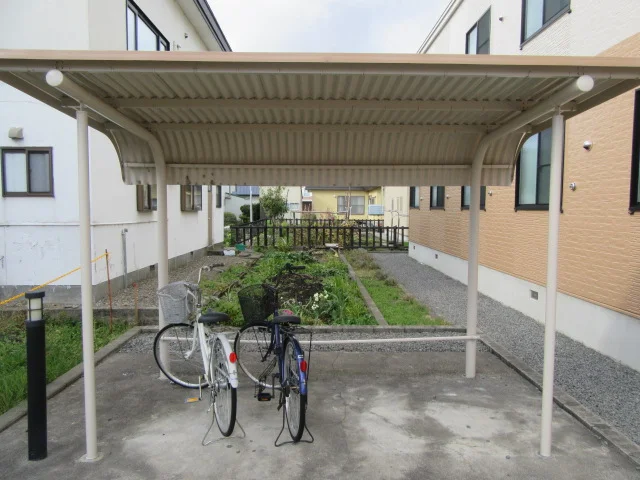 屋根付き駐輪場
