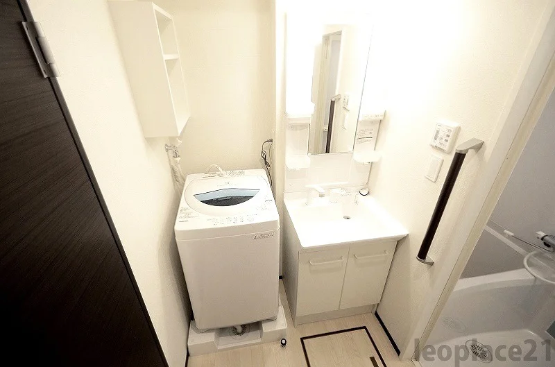 独立洗面台・洗濯機