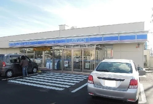 ローソン八戸下長二丁目店まで260m