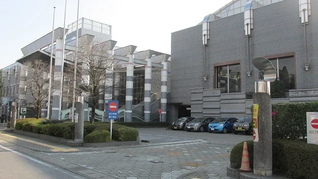東図書館まで700m