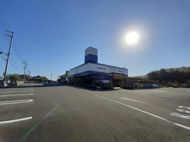 マルニガーデンまで1800m