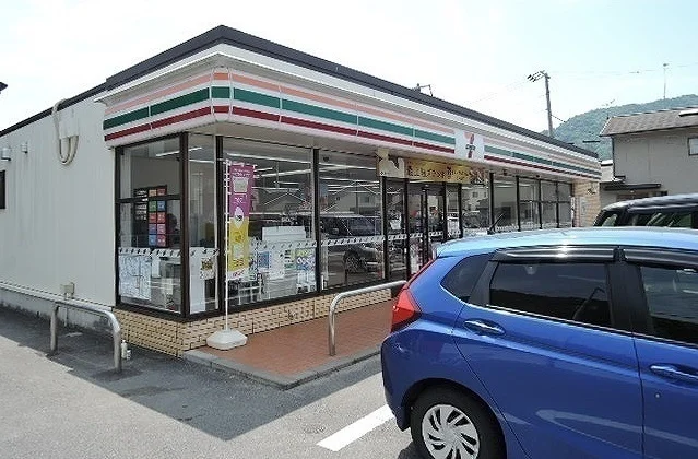 セブンイレブン安浦店まで1000m