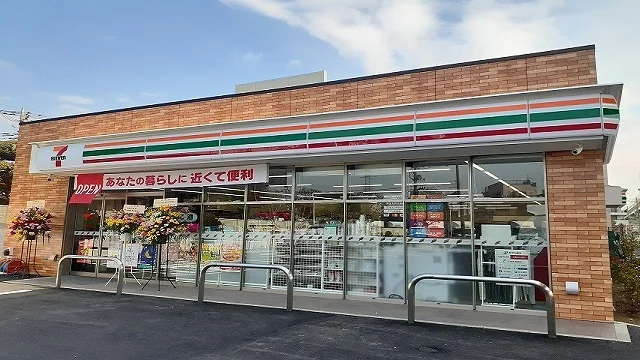 セブンイレブンまで435m