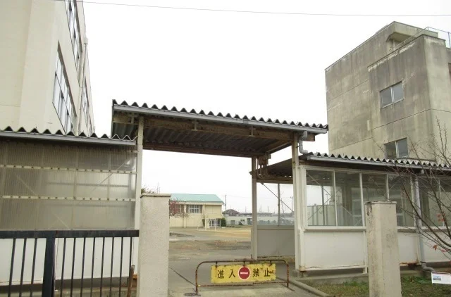 東松島市立大曲小学校まで500m