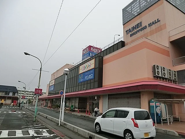 ベルクスまで2100m