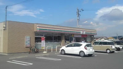 セブンイレブンまで1900m