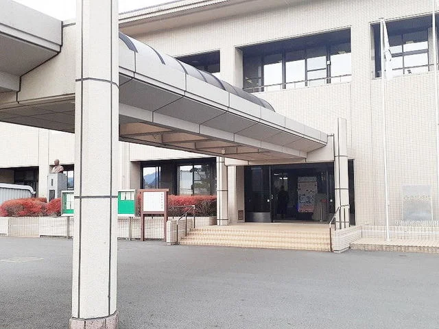 西原村役場まで250m