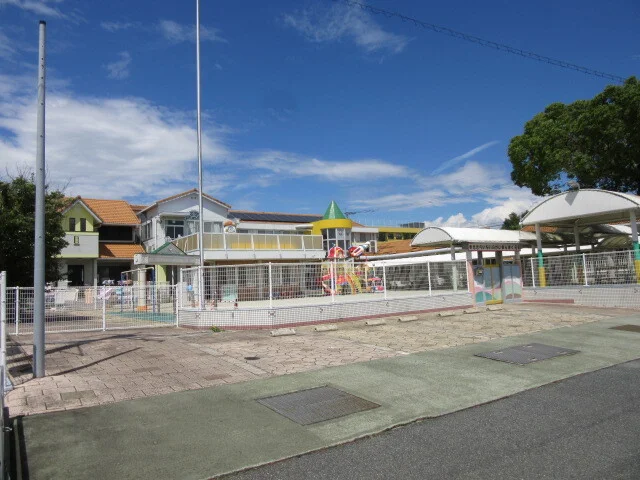 白百合保育園まで1400m