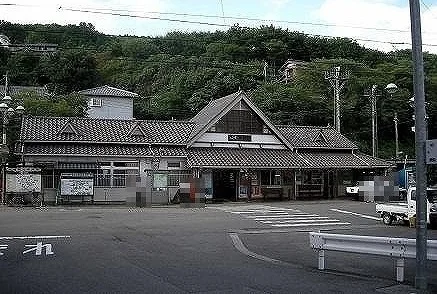 ＪＲ穴吹駅まで2500m
