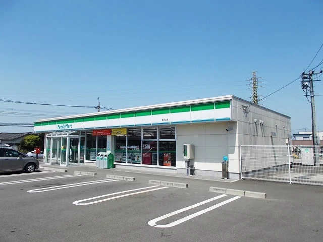 ファミリーマート神之山店まで650m