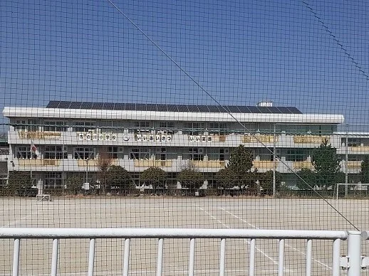 東松山市立市の川小学校まで300m