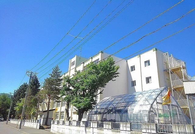 福井野小学校まで600m