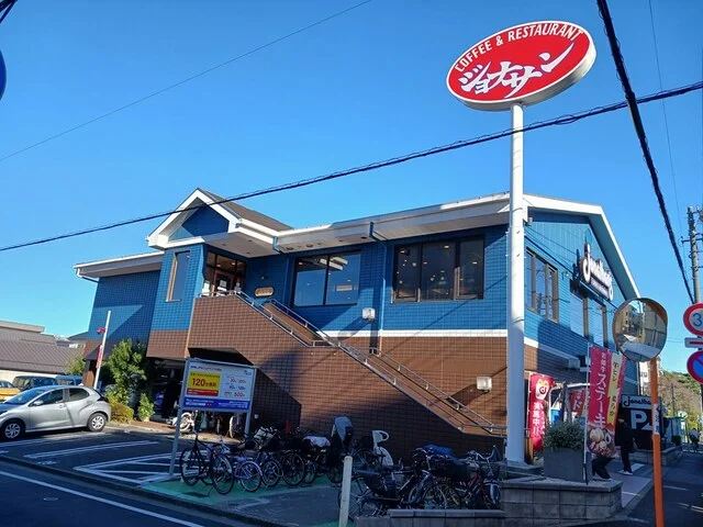 ジョナサンまで431m