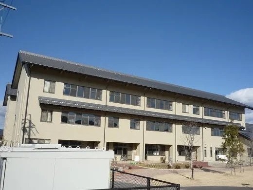 中塩田中学校まで650m