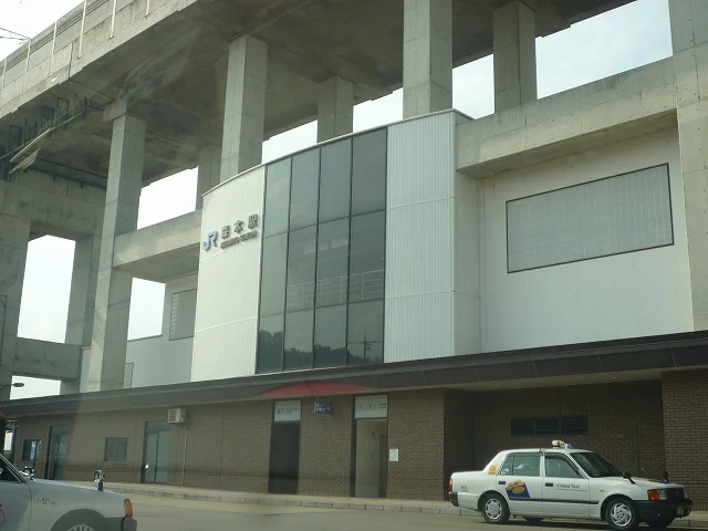 森本駅まで2500m