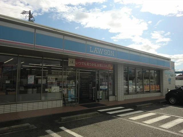ローソン各務原三井店まで550m