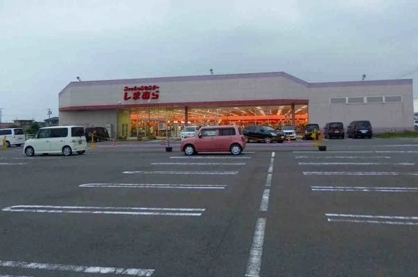 しまむら御薗店まで780m