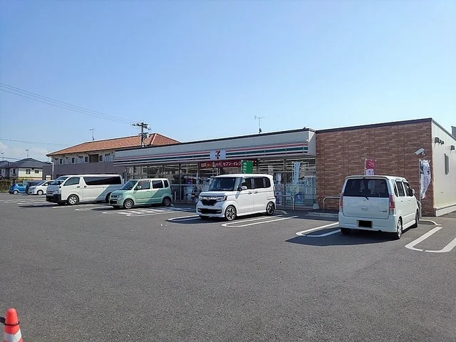 セブンイレブン中津牛神１丁目店まで300m