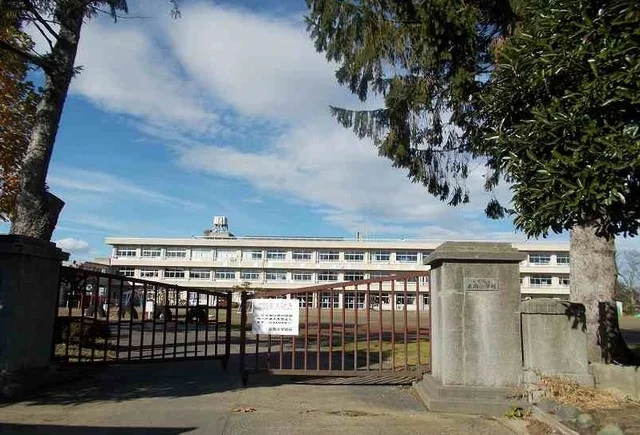 登米市立米岡小学校まで600m