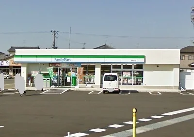 ファミリーマート新津荻川店まで350m
