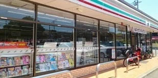 セブンイレブンまで900m