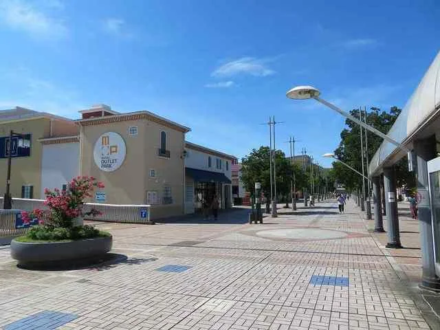 三井アウトレットパーク南大沢まで500m