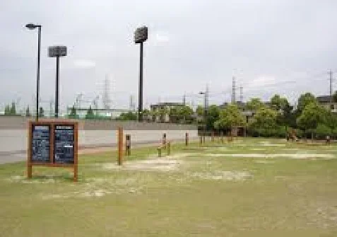 総合運動公園まで1900m