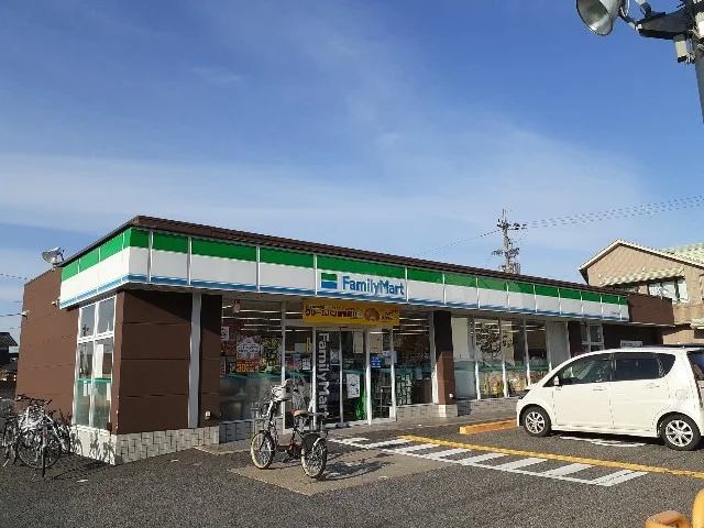 ファミリーマート八日市東浜店様まで520m