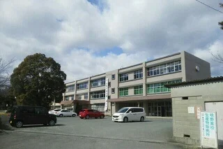 明野高校まで1230m