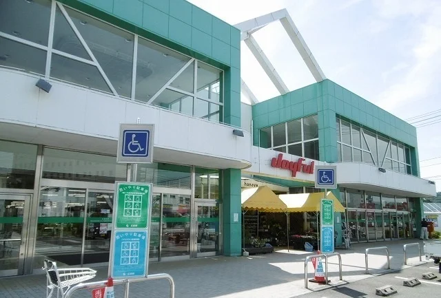 ジョイフルまで1900m