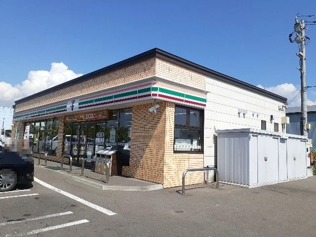 セブンイレブンまで1000m