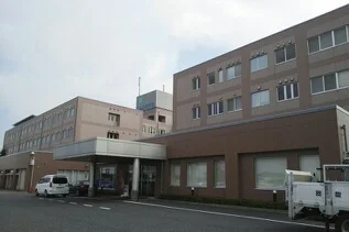 小山記念病院まで1300m