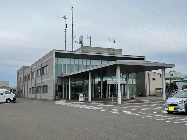 刈羽村役場まで1670m