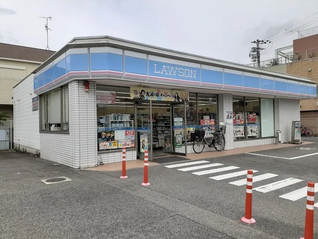 ローソン方違神社前まで426m