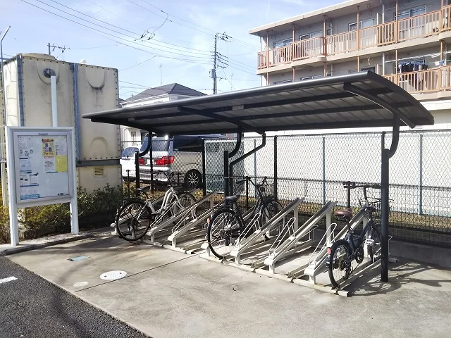 駐輪場完備