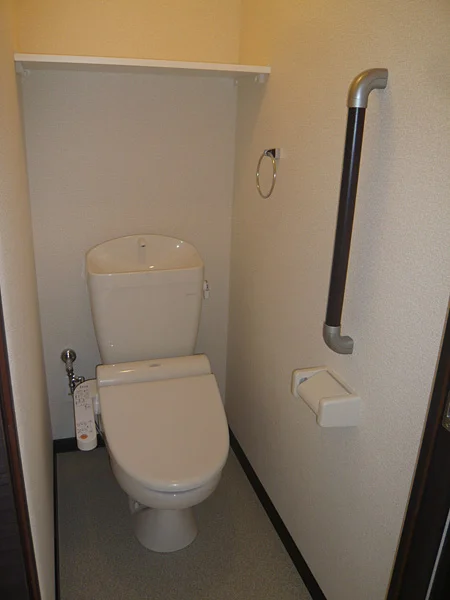 温水洗浄便座バストイレ別で使いやすさ抜群