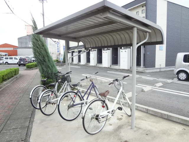屋根付き駐輪場
