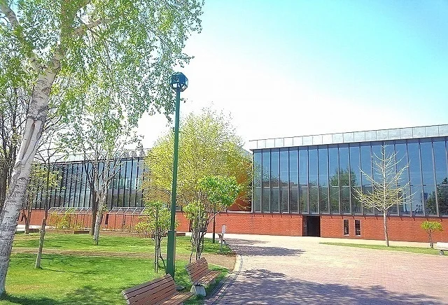 岩見沢駅まで1000m