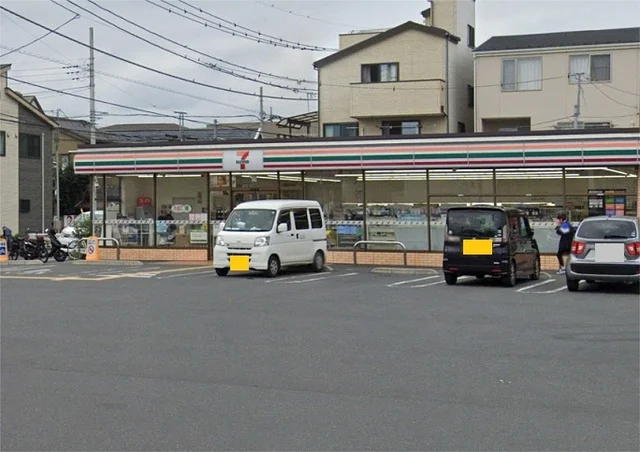 セブン　さいたま堀の内3丁目店まで400m