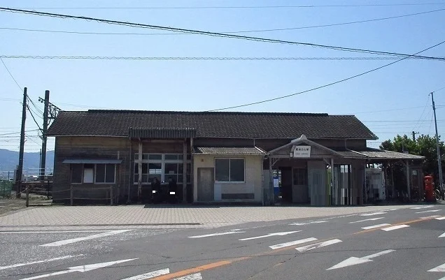 肥前白石駅まで6300m