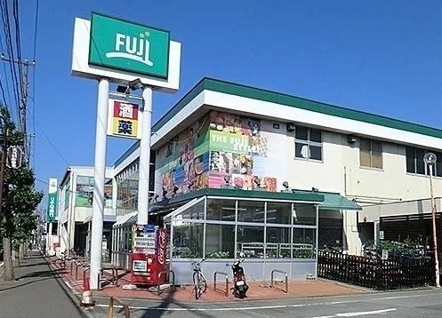 ＦＵＪＩ　佐原店まで805m