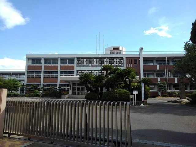 多度津町立多度津小学校まで800m