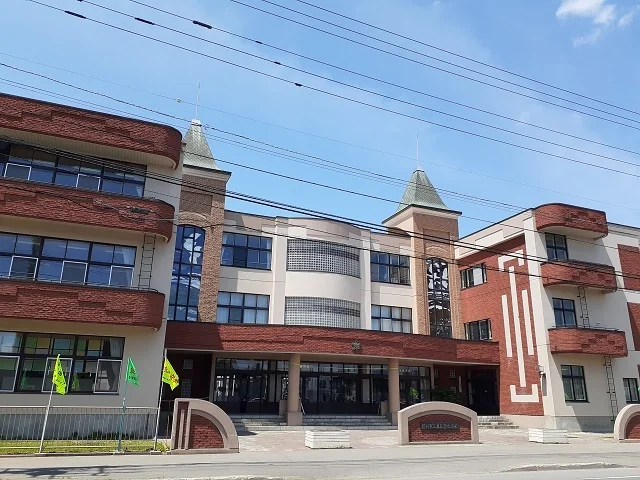 旭川市立東五条小学校まで400m