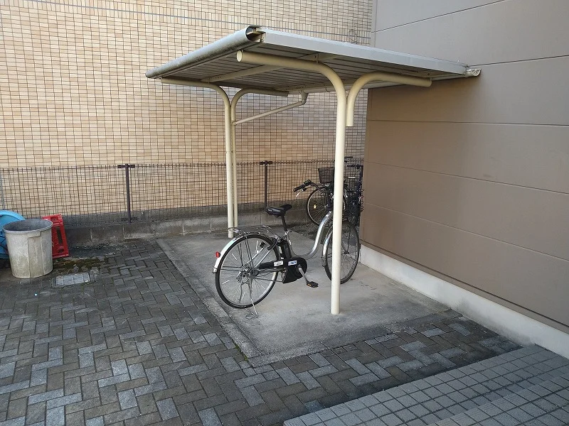 駐輪場　原付＆自転車のみ駐輪可能