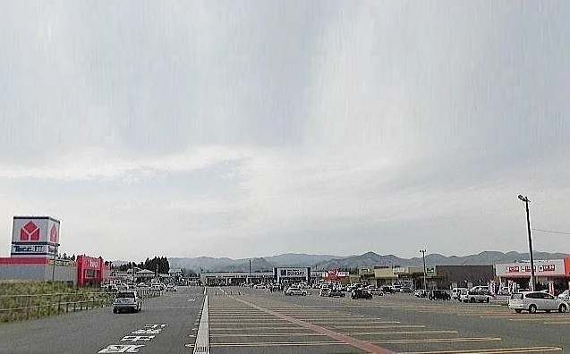 花巻きらきらモールまで1300m