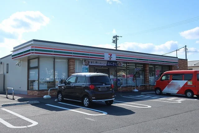 セブンイレブンまで500m