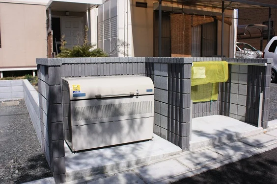 ダストボックス