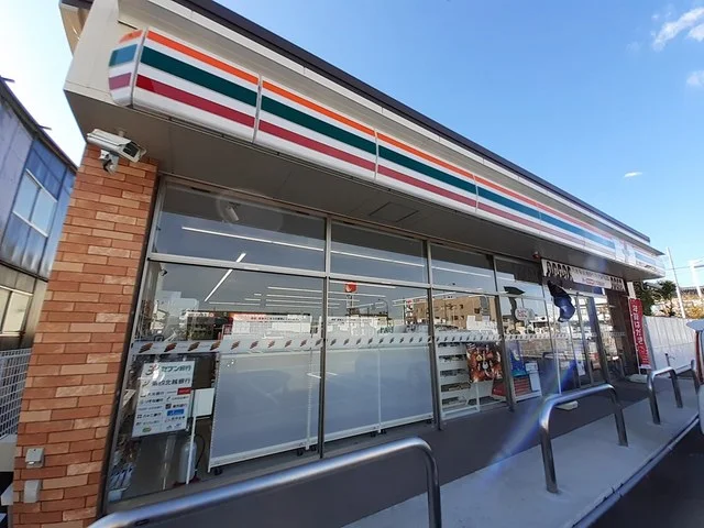 セブンイレブン上越下源入店まで559m