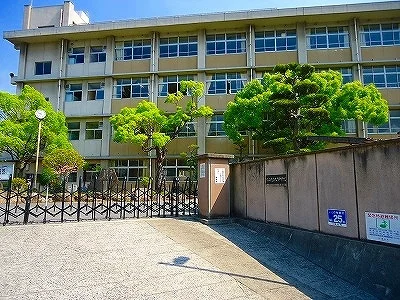 大門中学校まで850m