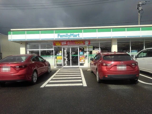 ファミリーマート弥生が丘店まで760m